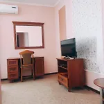 преміум Готель *
